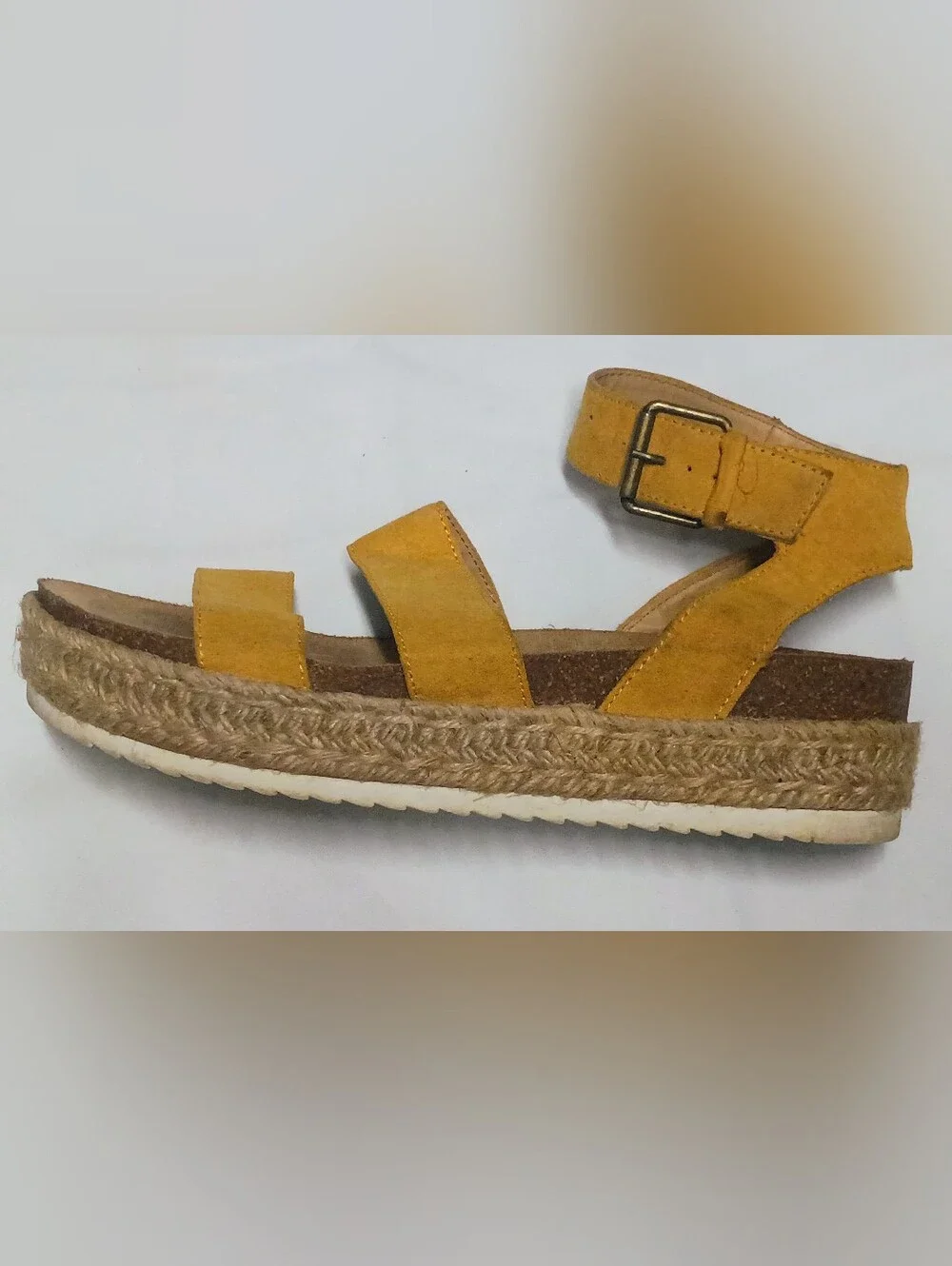 Universal Thread Agnes Boho Platform Sandal Mustard Yellow Faux Suede SZ 9